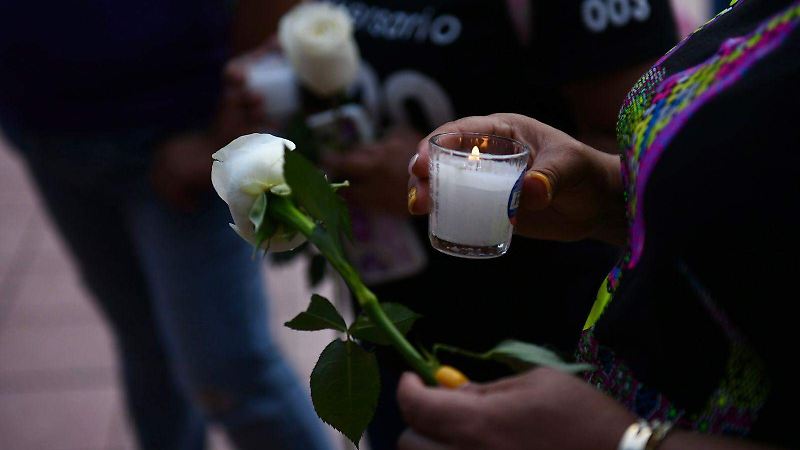 Homenaje a víctimas de las inundaciones